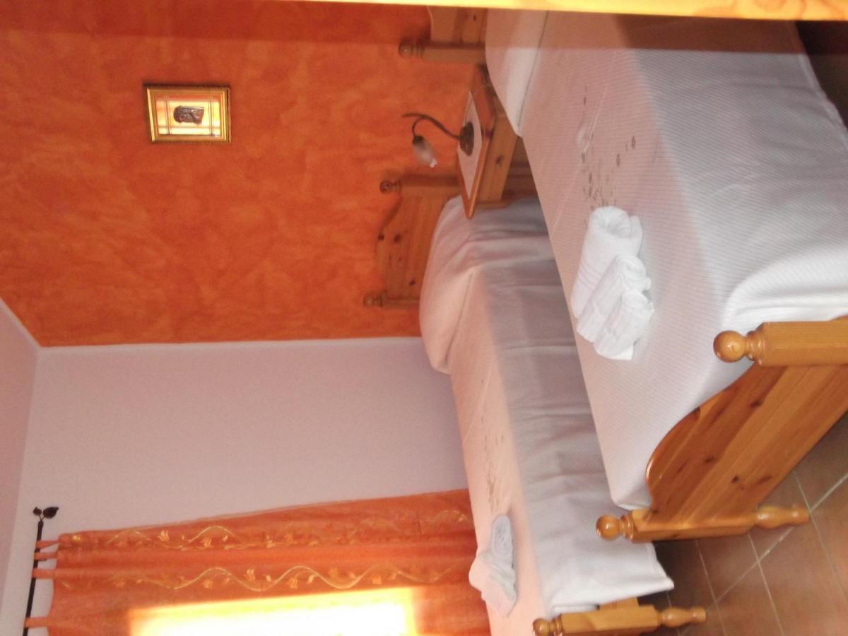 Hotel Il Nido Dell'Aquila Villanova Strisaili Buitenkant foto