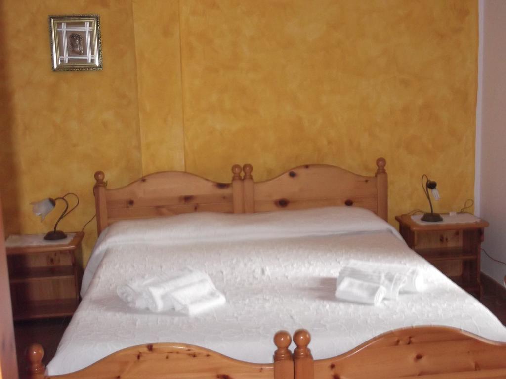 Hotel Il Nido Dell'Aquila Villanova Strisaili Buitenkant foto