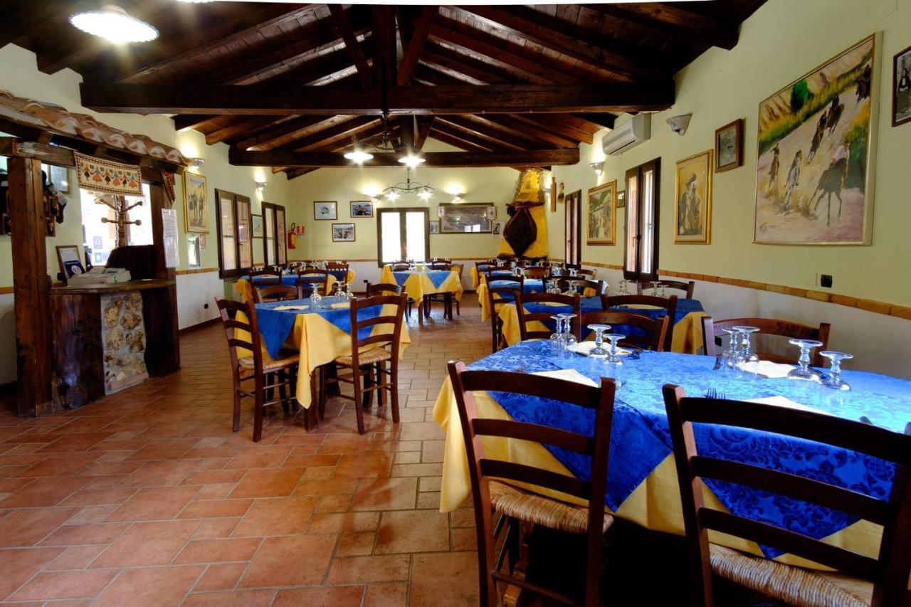 Hotel Il Nido Dell'Aquila Villanova Strisaili Buitenkant foto