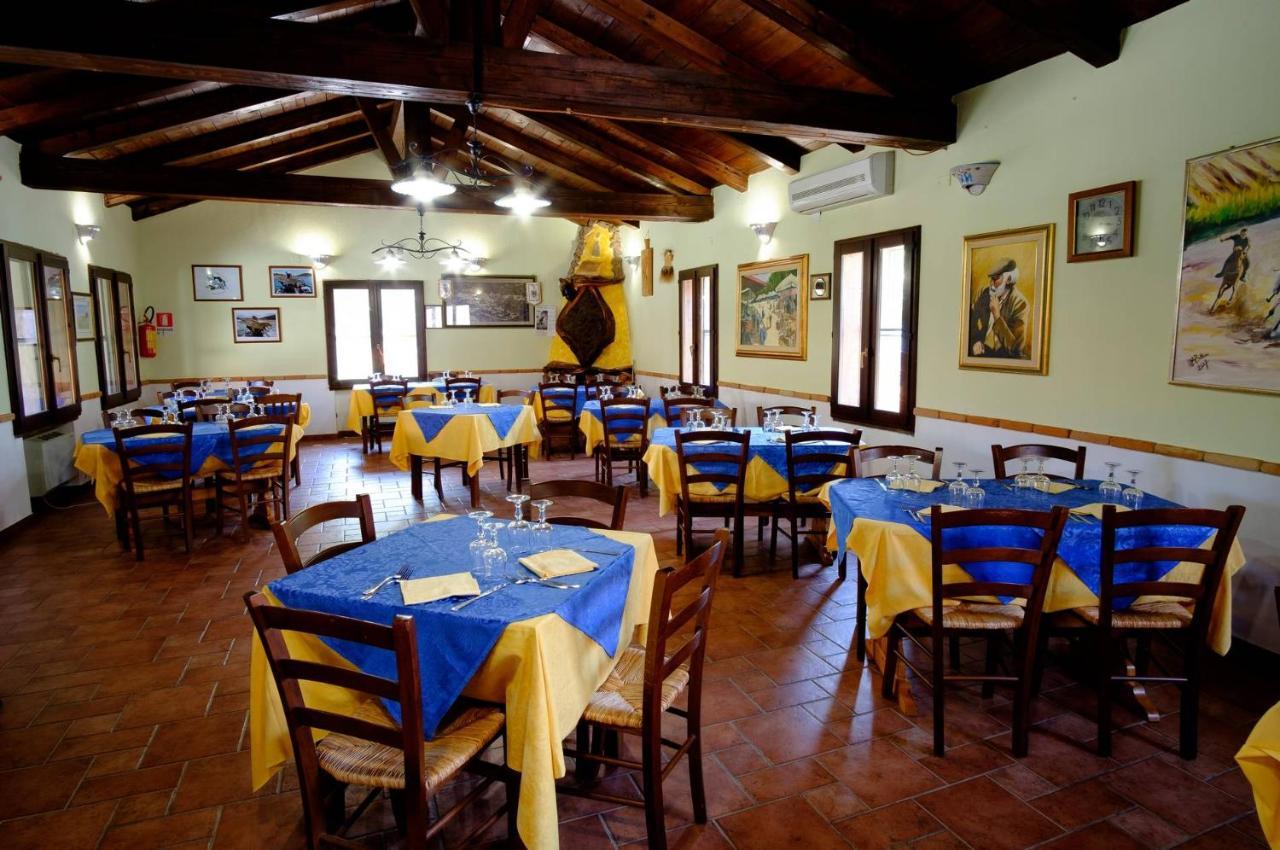 Hotel Il Nido Dell'Aquila Villanova Strisaili Buitenkant foto