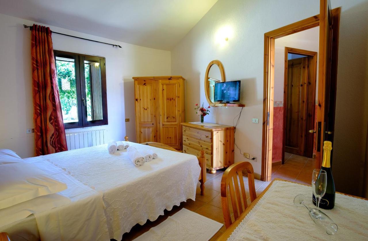 Hotel Il Nido Dell'Aquila Villanova Strisaili Buitenkant foto